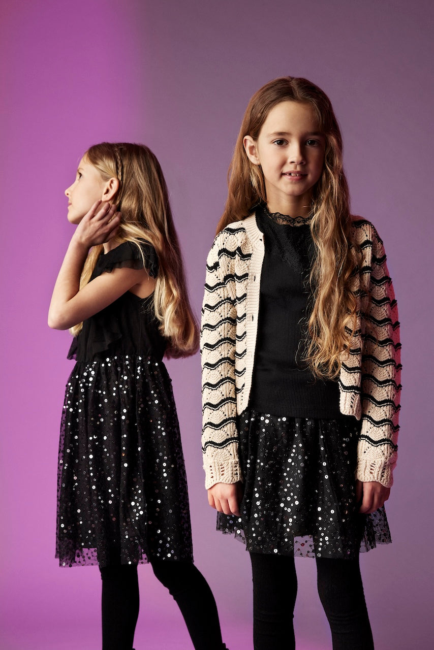 Strickjacke Lochmuster GOTS - nila kids
