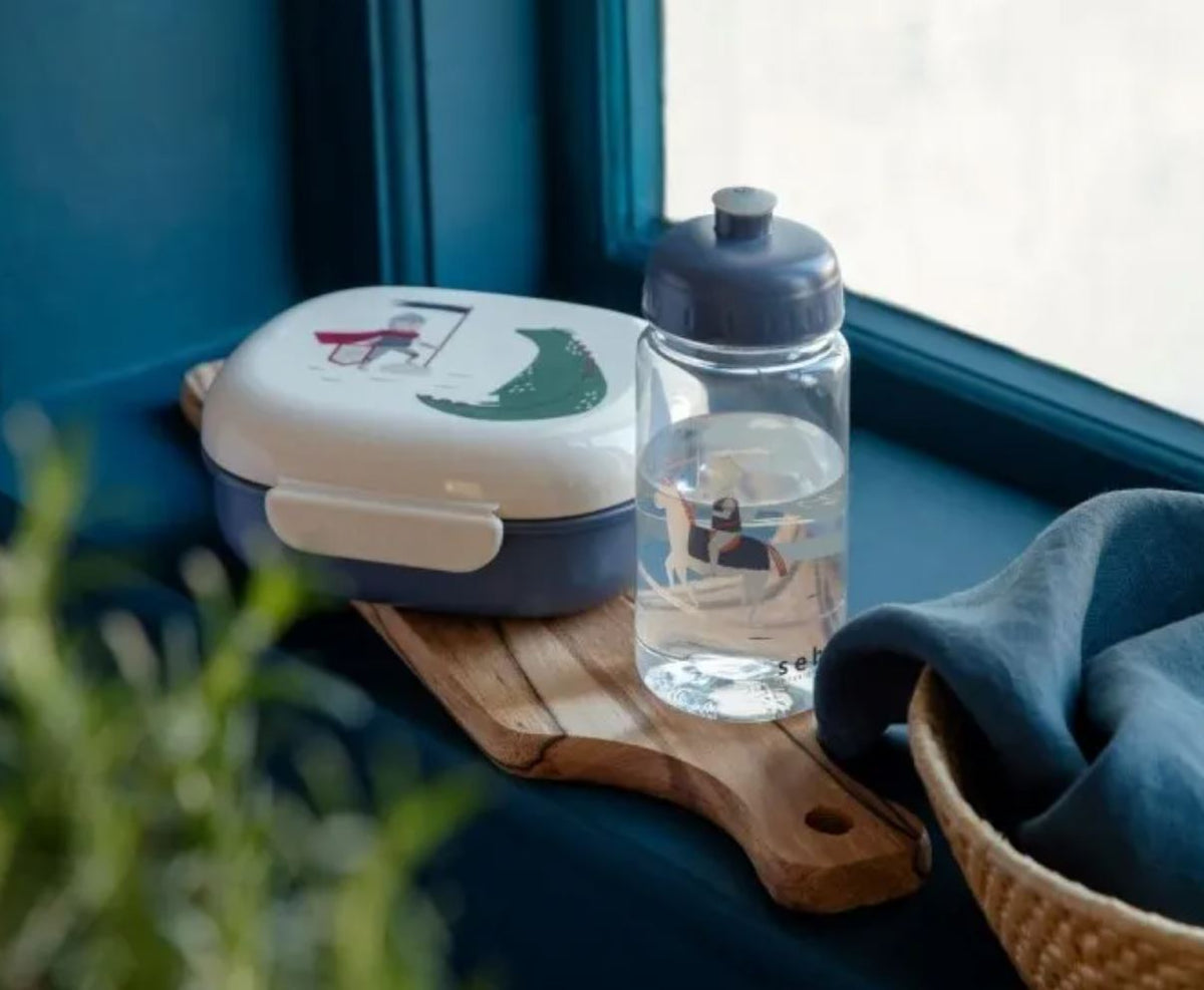 Lunchbox für Kinder mit grünem Drachen und einem Ritter in Ausrüstung