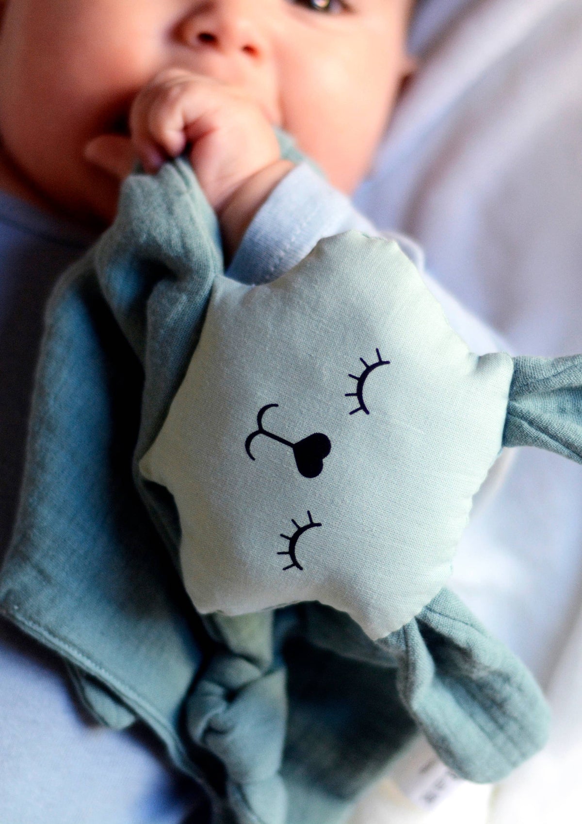 Bio Kuscheltier Hase für Babys aus Baumwolle - nila kids