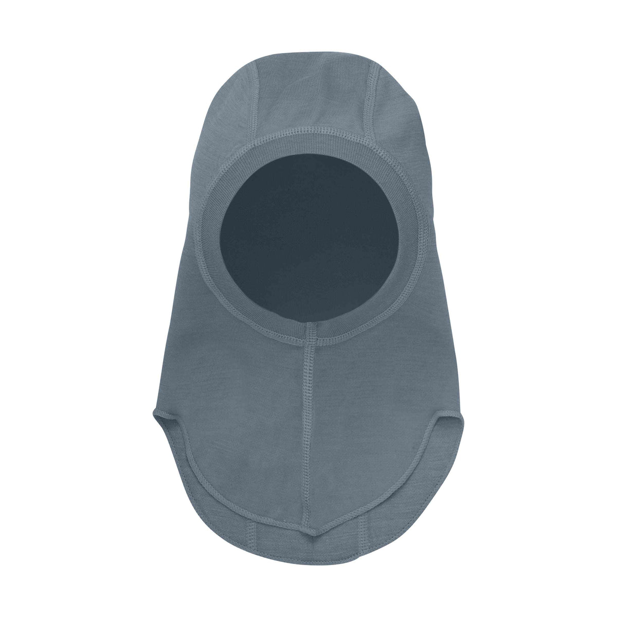 Eine Nahaufnahme einer grauen CeLaVi-Sturmhaube der Marke CeLaVi, hergestellt aus 100 % Merinowolle. Die Sturmhaube hat eine abgerundete Öffnung für das Gesicht, mit sichtbaren Nähten, die vorne und um die Gesichtsöffnung herum verlaufen. Das Material scheint weich und flexibel zu sein, schützt Kopf und Hals und ist nach OEKO-TEX® STANDARD 100 zertifiziert.