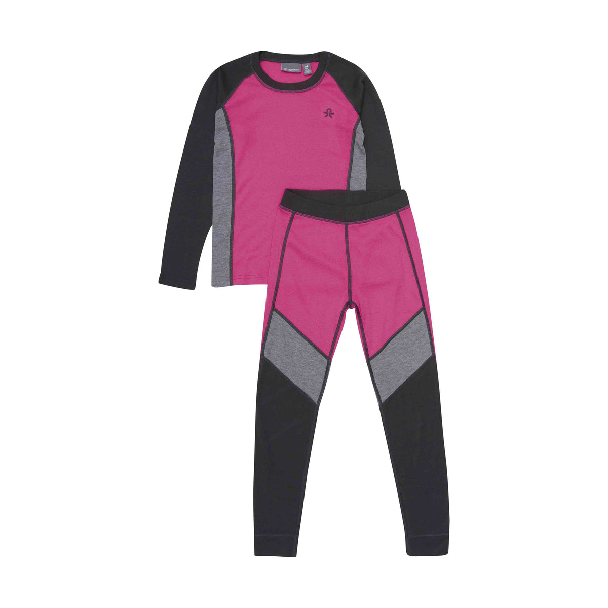 Wir präsentieren Color Kids – Skiunterwäsche – Colorblock: Ein zweiteiliges Thermo-Set für Kinder von Color Kids. Dieses Ensemble besteht aus einem langärmligen Oberteil mit schwarzen Ärmeln und einer passenden Hose mit schwarzen und grauen Einsätzen an den Beinen, alles in einem stilvollen Pink mit grauen und schwarzen Akzenten. Perfekt für gemütlichen Komfort an kühlen Tagen.